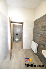 Do wynajęcia biuro 335 m2 przy hali magazynowej